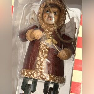 Woodlook Christmas tree Vtg Ornament resin jointed angle in Santa suit